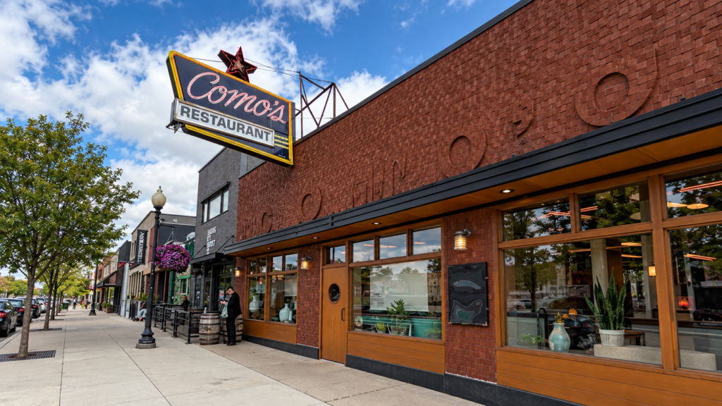 Exterior image of Como's